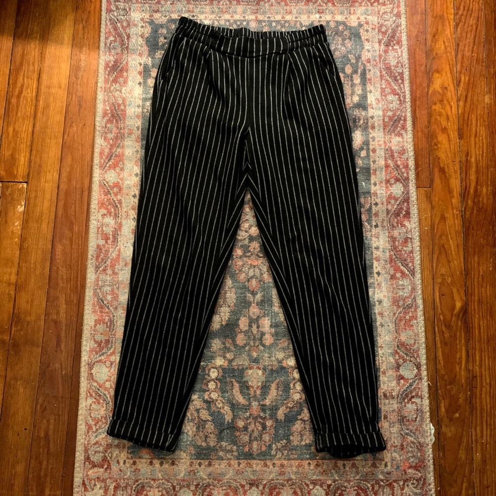Comfy cotton stripped trousers. Fits size xs/s
